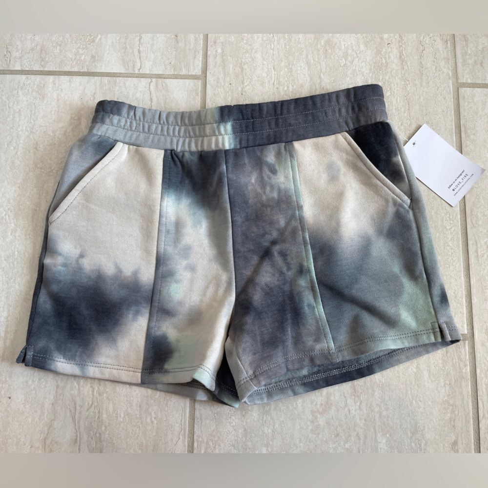 NWT - Love, Fire Kids' Tie Dye Shorts - Medium
